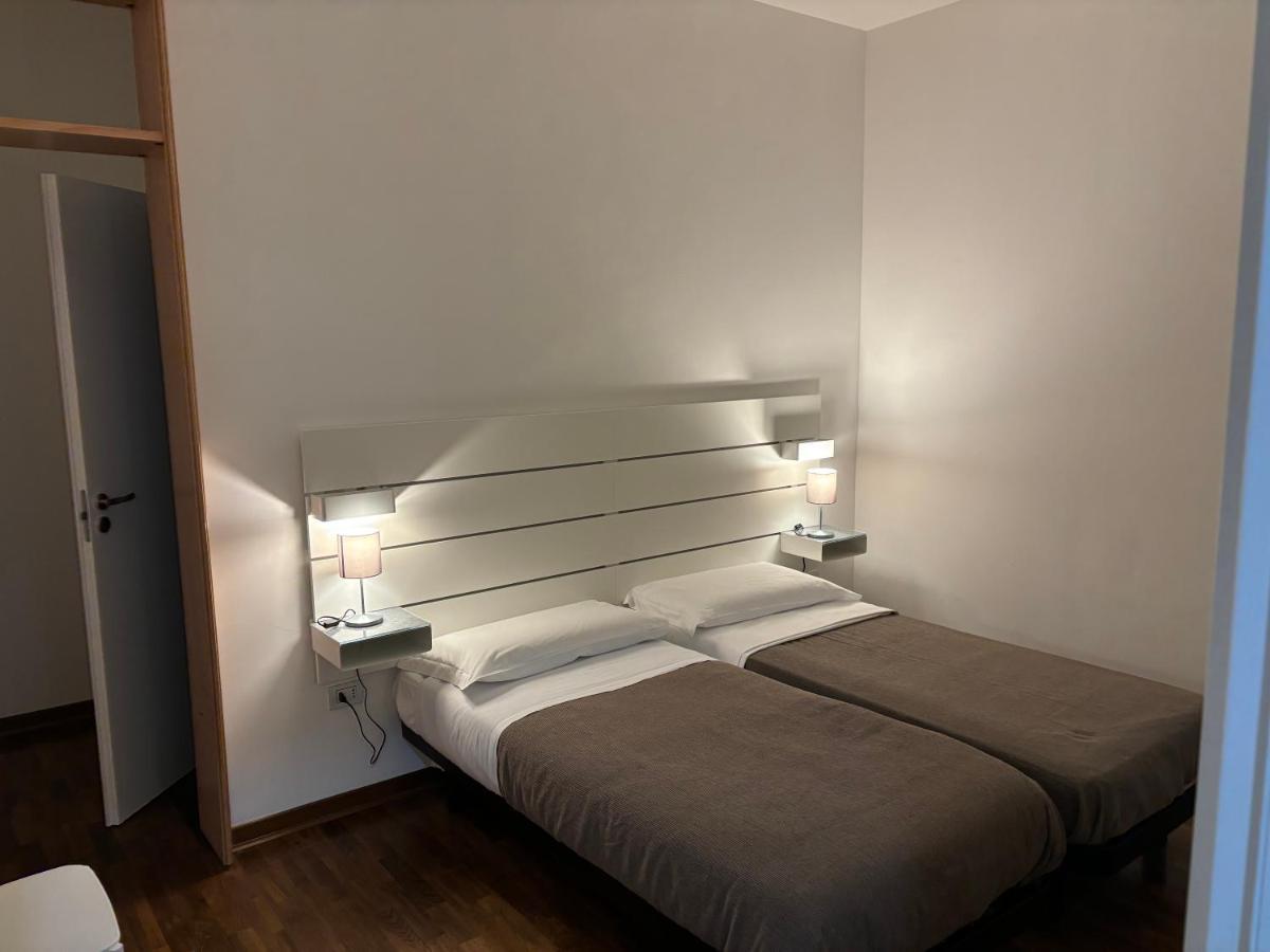 Room & Parking In Centro Citta Con Parcheggio Privato E Wifi Potenza Eksteriør bilde