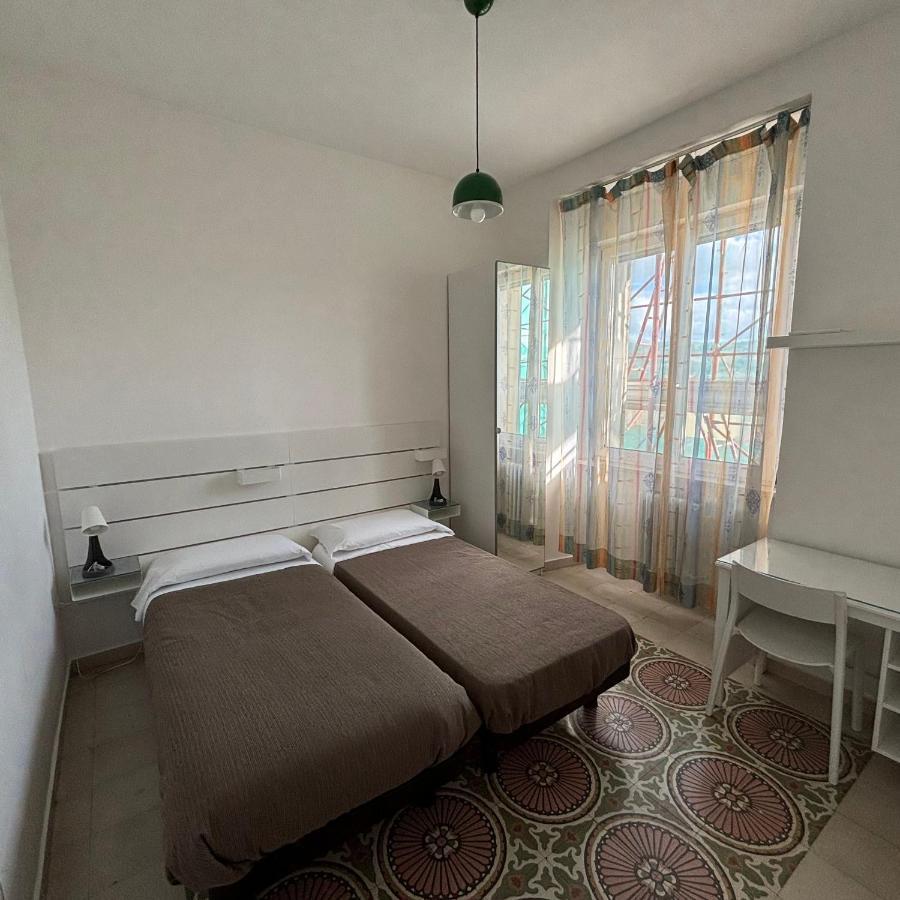 Room & Parking In Centro Citta Con Parcheggio Privato E Wifi Potenza Eksteriør bilde