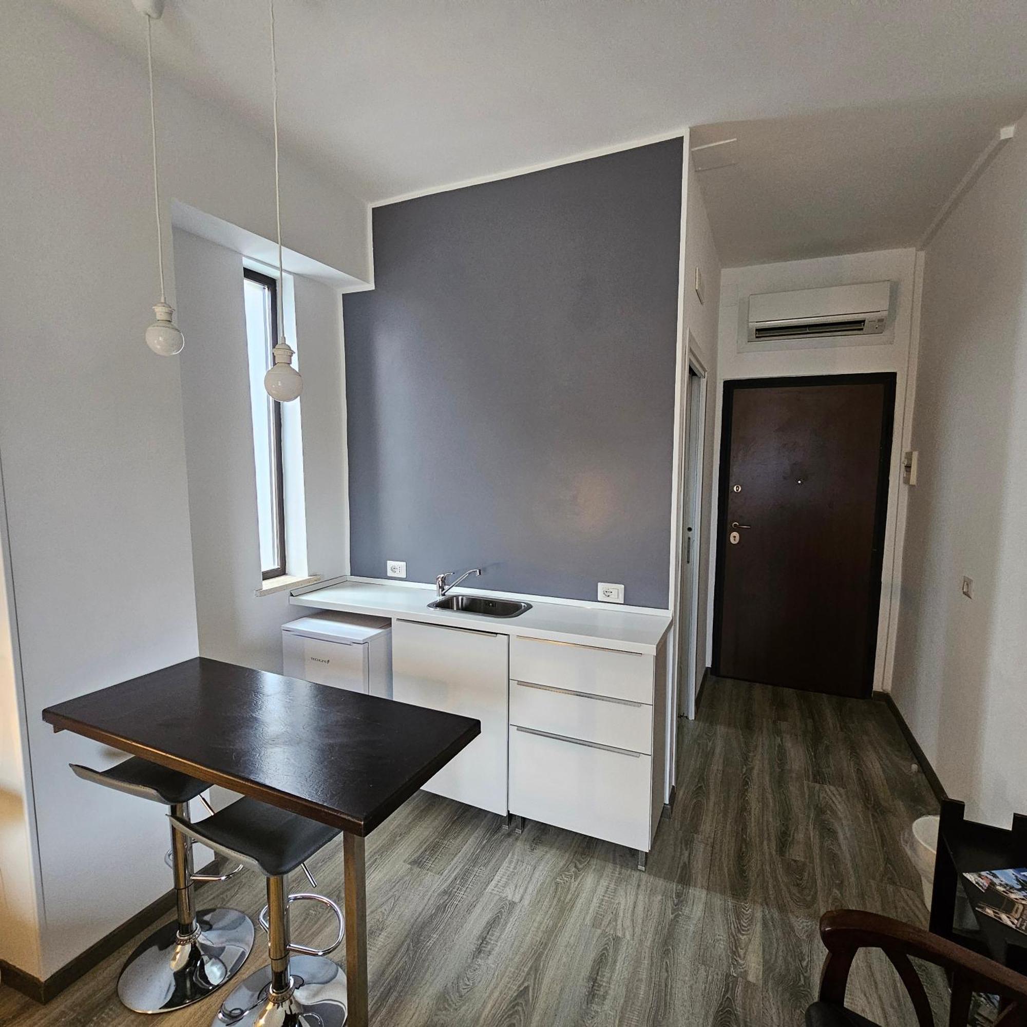 Room & Parking In Centro Citta Con Parcheggio Privato E Wifi Potenza Eksteriør bilde