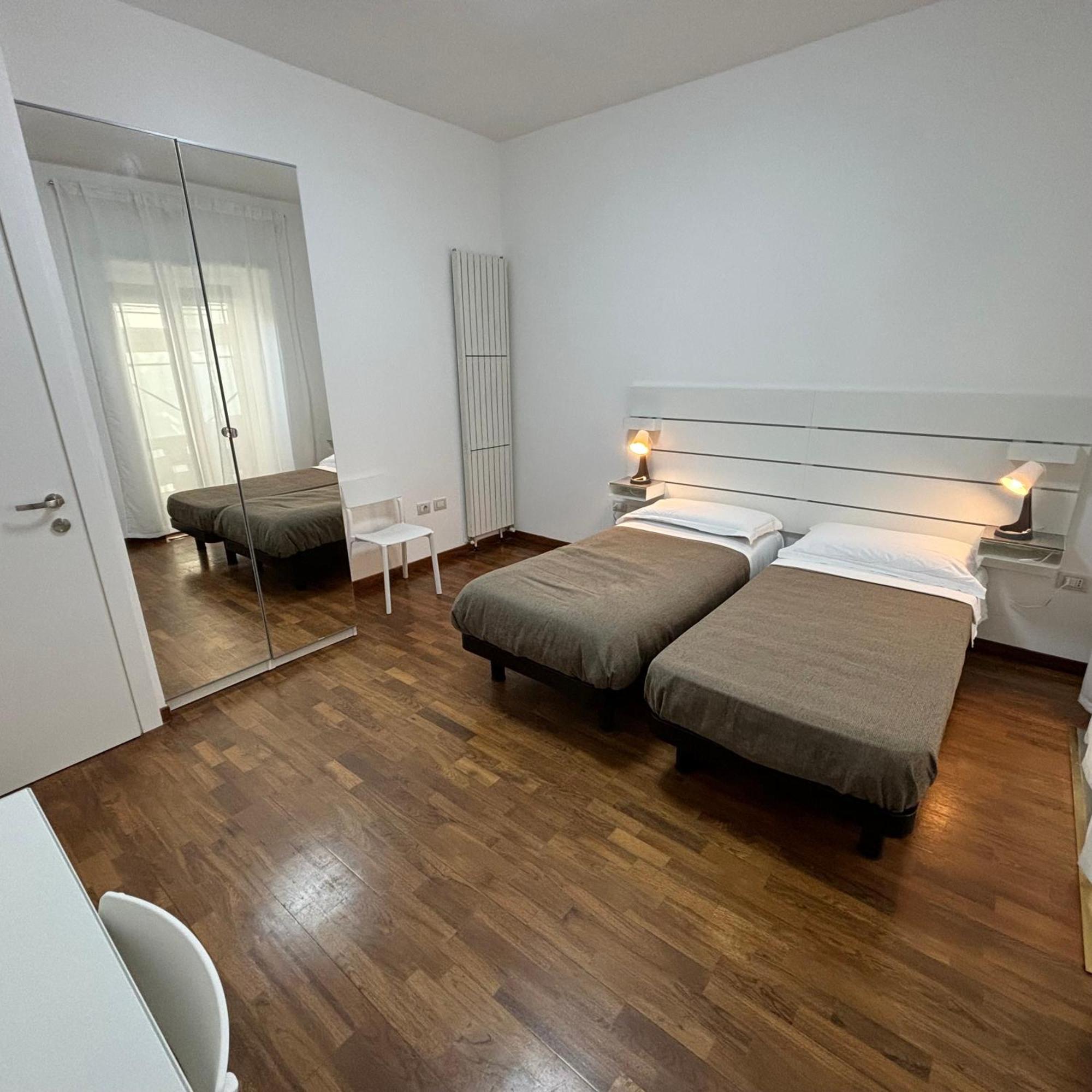 Room & Parking In Centro Citta Con Parcheggio Privato E Wifi Potenza Eksteriør bilde