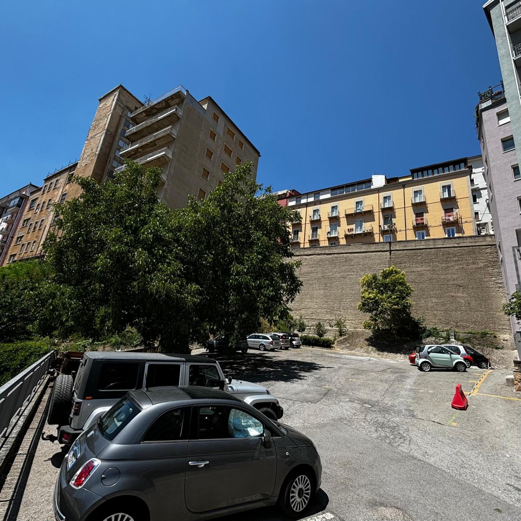 Room & Parking In Centro Citta Con Parcheggio Privato E Wifi Potenza Eksteriør bilde