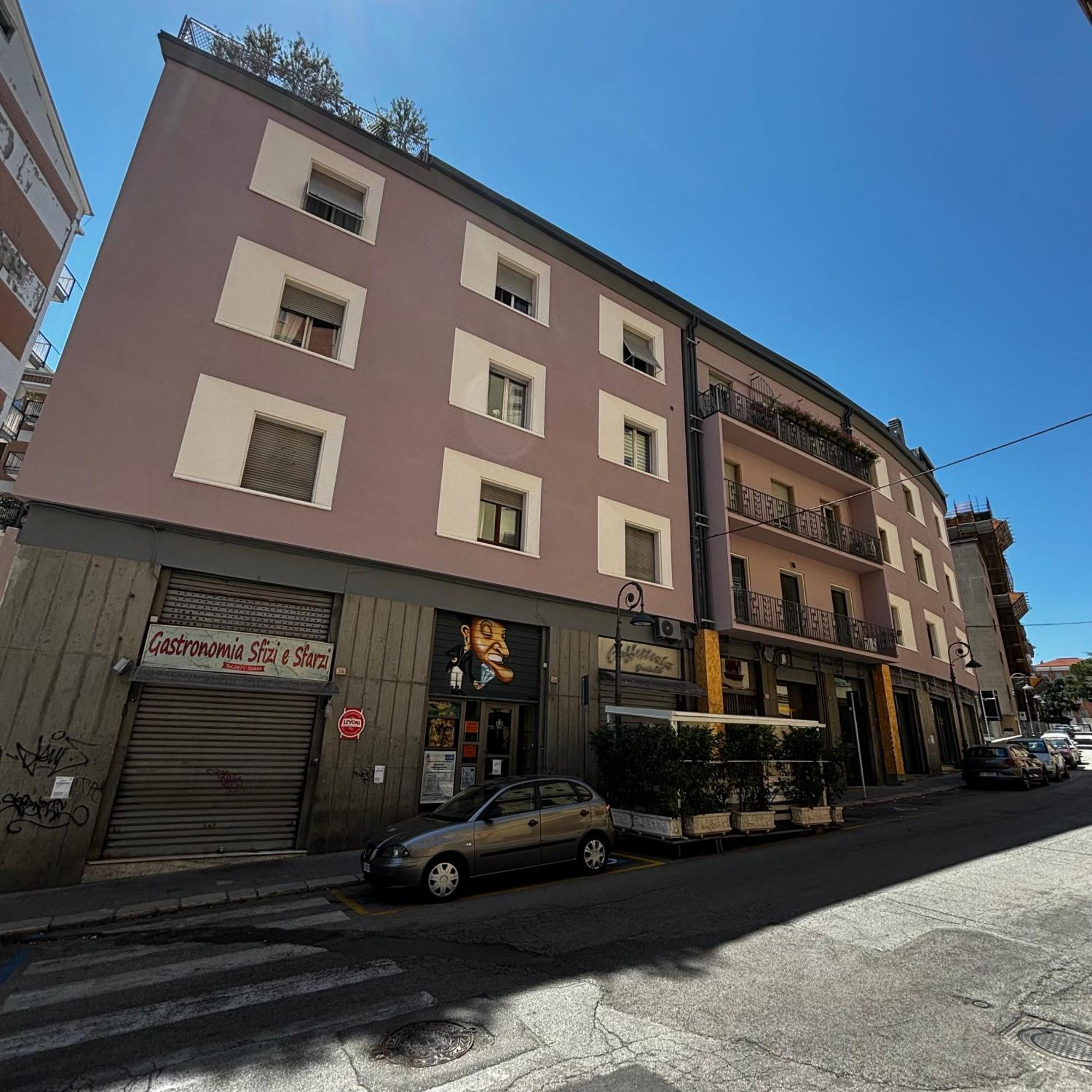 Room & Parking In Centro Citta Con Parcheggio Privato E Wifi Potenza Eksteriør bilde
