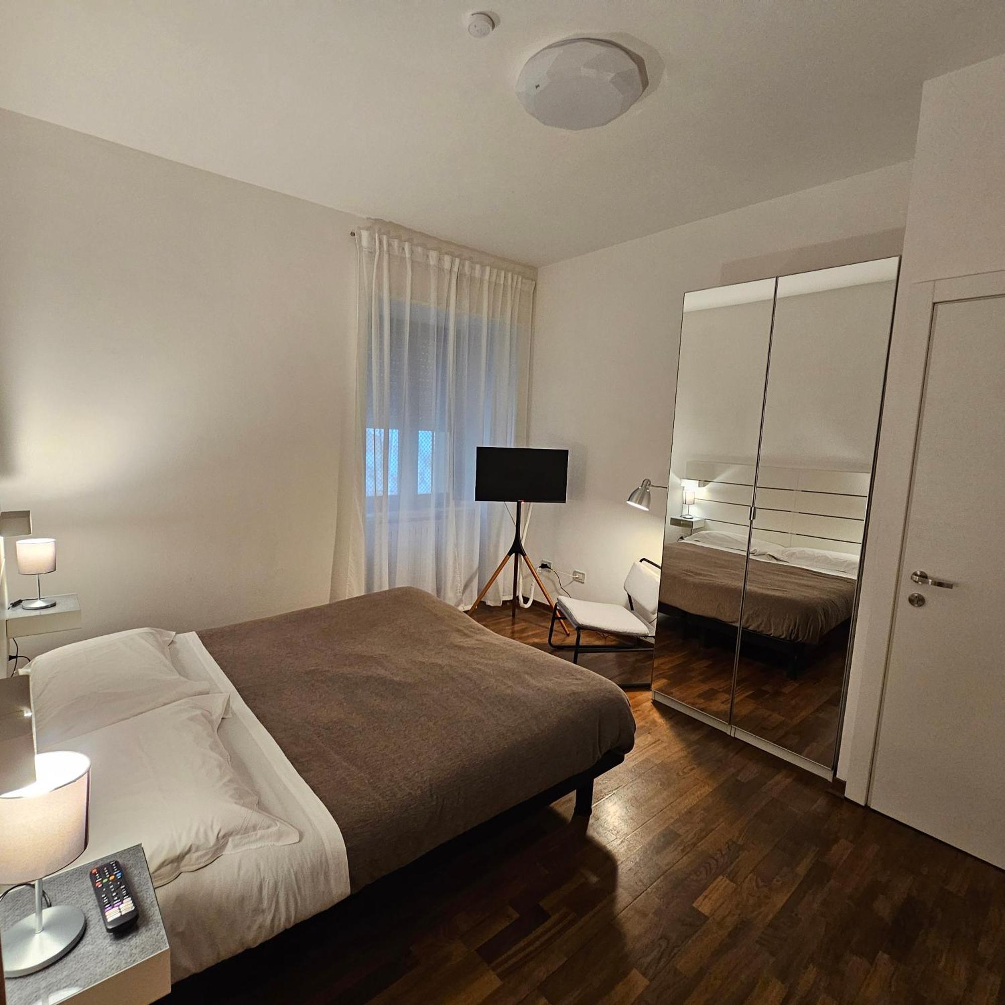 Room & Parking In Centro Citta Con Parcheggio Privato E Wifi Potenza Eksteriør bilde